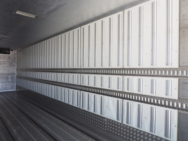 いすゞ ギガ 冷凍バン 大型 PDG-CYL77V8 年式 H22[写真20]