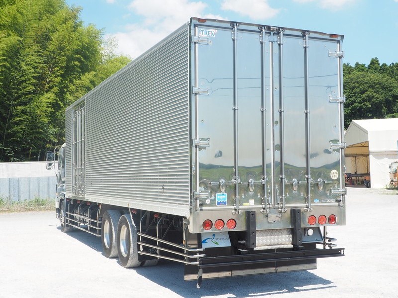 いすゞ ギガ 冷凍バン 大型 PDG-CYL77V8 年式 H22[写真07]