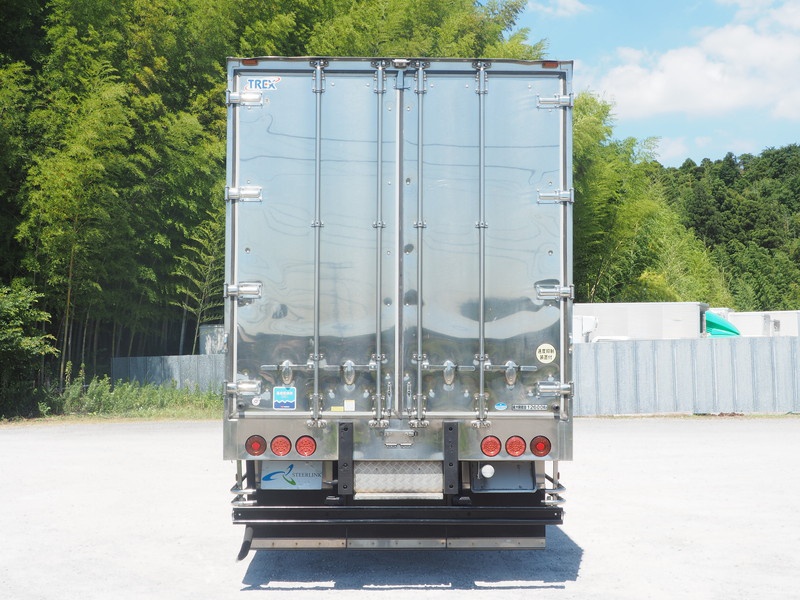 いすゞ ギガ 冷凍バン 大型 PDG-CYL77V8 年式 H22[写真06]