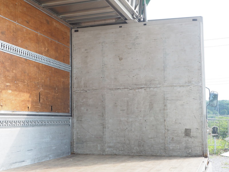 三菱ふそう ファイター ウイング車 中型 PA-FK61F改 年式 H21[写真22]