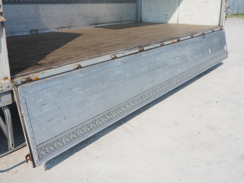 三菱ふそう ファイター ウイング車 中型 PA-FK61F改 年式 H21[写真19]