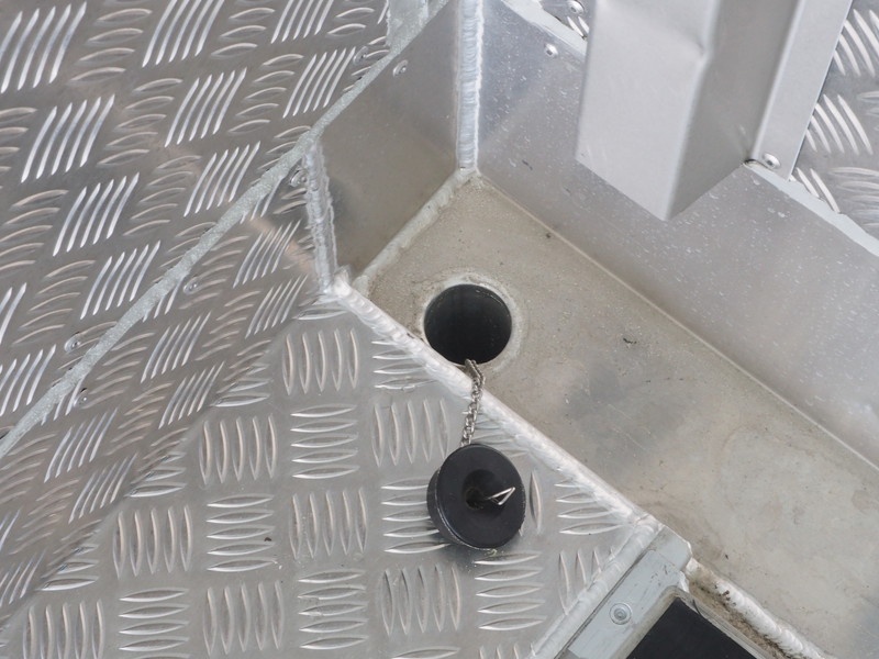 日野 レンジャープロ 冷凍バン 中型 TKG-FD7JLAA 年式 H27[写真24]