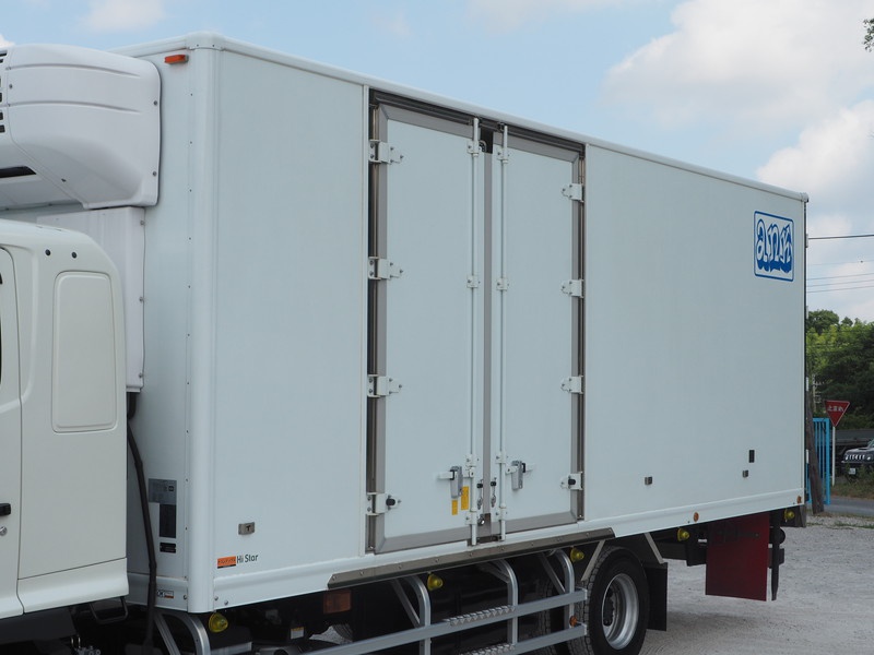 日野 レンジャープロ 冷凍バン 中型 TKG-FD7JLAA 年式 H27[写真12]