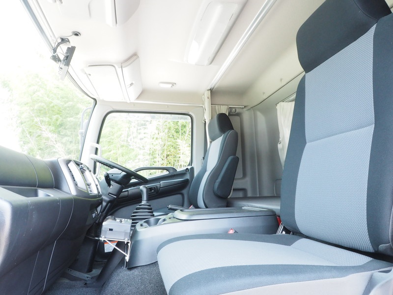 日野 レンジャープロ 冷凍バン 中型 TKG-FD7JLAA 年式 H27[写真31]