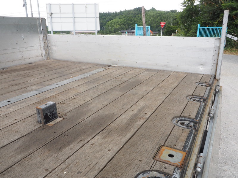 いすゞ ギガ 平ボディ 大型 QKG-CYJ77AA 年式 H24[写真19]