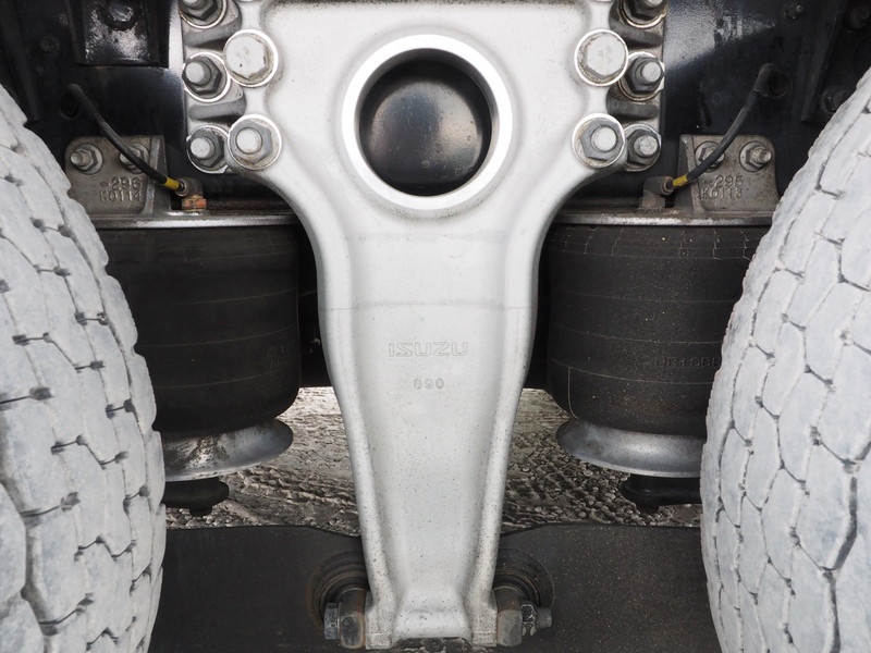 いすゞ ギガ 平ボディ 大型 QKG-CYJ77AA 年式 H24[写真44]