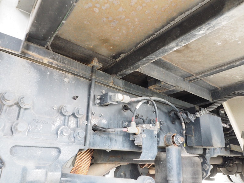 いすゞ ギガ 平ボディ 大型 QKG-CYJ77AA 年式 H24[写真39]