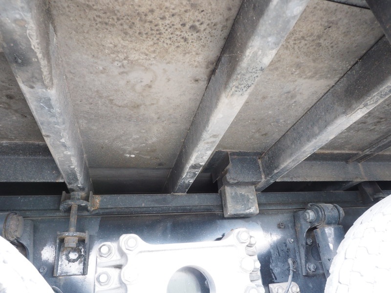 いすゞ ギガ 平ボディ 大型 QKG-CYJ77AA 年式 H24[写真38]