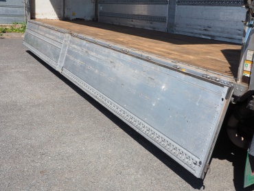 三菱ふそう スーパーグレート ウイング車 大型 PJ-FS54JY 年式 H18 [写真10]