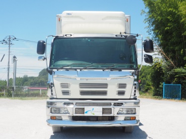 いすゞ ギガ 冷凍バン 大型 PDG-CYL77V8 年式 H22 [写真03]