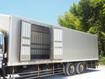 いすゞ ギガ 冷凍バン 大型 PDG-CYL77V8 年式 H22 [写真10]