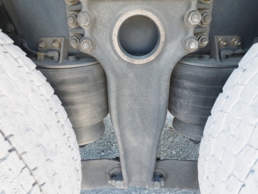 いすゞ ギガ 冷凍バン 大型 PDG-CYL77V8 年式 H22 [写真38]