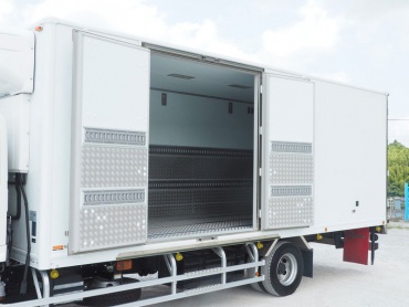 日野 レンジャープロ 冷凍バン 中型 TKG-FD7JLAA 年式 H27 [写真13]