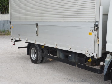 三菱ふそう キャンター ウイング車 小型 KK-FE82EG 年式 H15 [写真10]