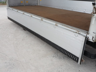 三菱ふそう キャンター ウイング車 小型 KK-FE82EG 年式 H15 [写真11]