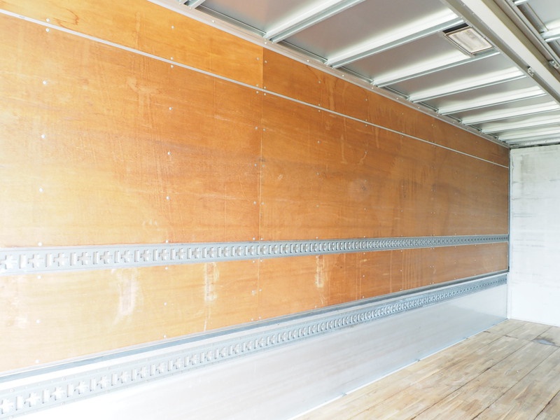 いすゞ フォワード ウイング車 中増t KL-FSD34P4 年式 H15[写真30]