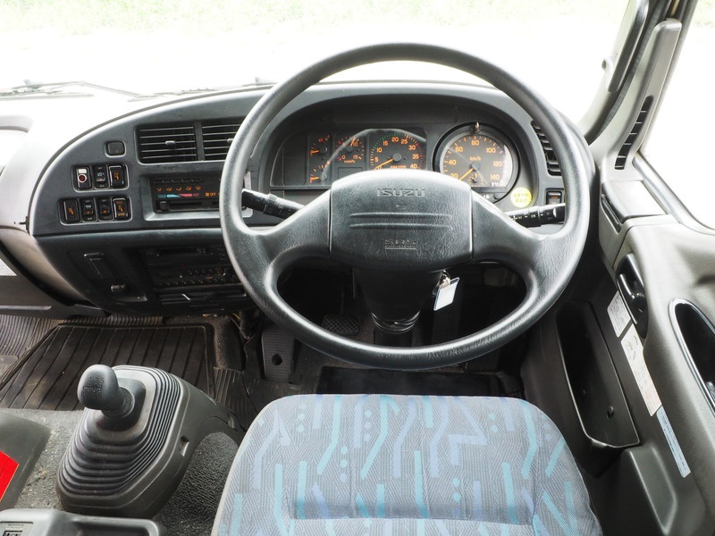 いすゞ フォワード ウイング車 中増t KL-FSD34P4 年式 H15[写真33]