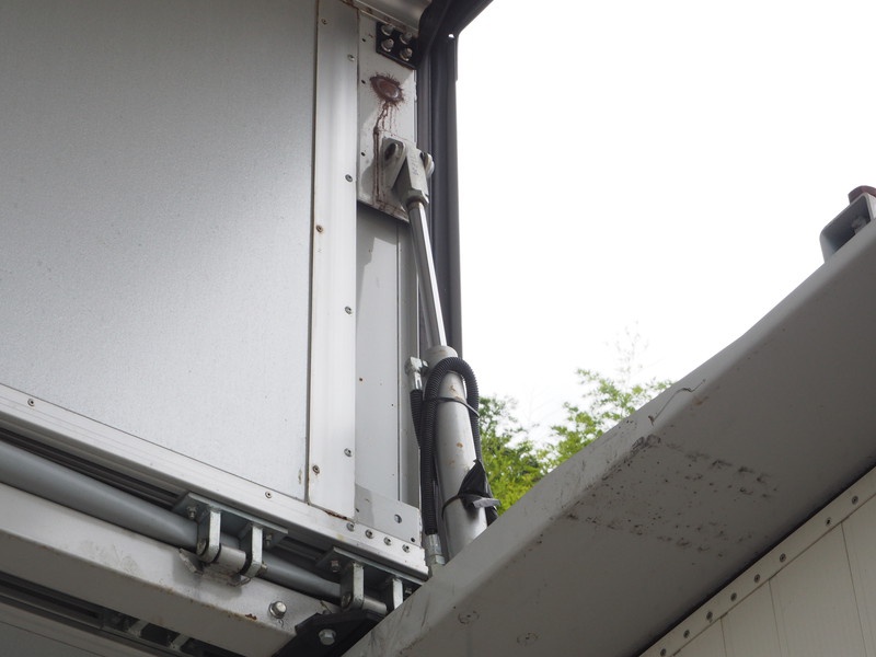 三菱ふそう スーパーグレート ウイング車 大型 LKG-FS54VZ 年式 H24[写真17]