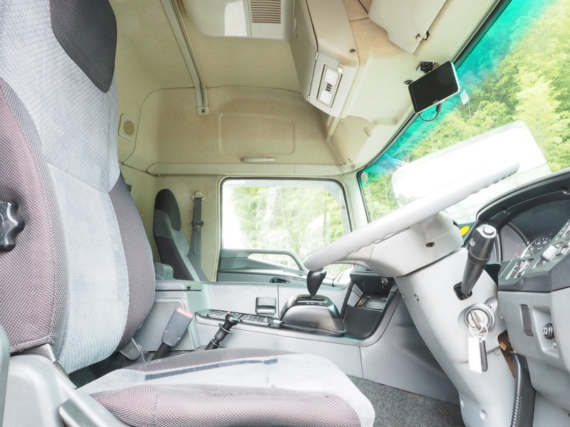 三菱ふそう スーパーグレート ウイング車 大型 LKG-FS54VZ 年式 H24[写真31]