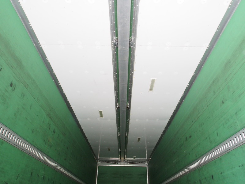 いすゞ ギガ ウイング車 大型 PKG-CYJ77W8 年式 H21[写真29]