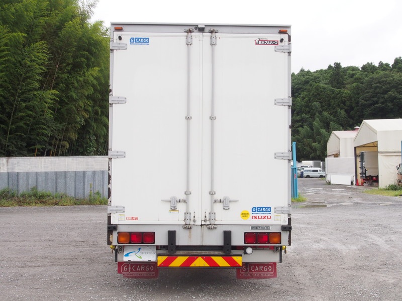 いすゞ ギガ ウイング車 大型 LKG-CYJ77A 年式 H23[写真06]