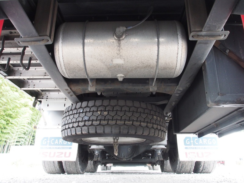 いすゞ ギガ ウイング車 大型 LKG-CYJ77A 年式 H23[写真37]