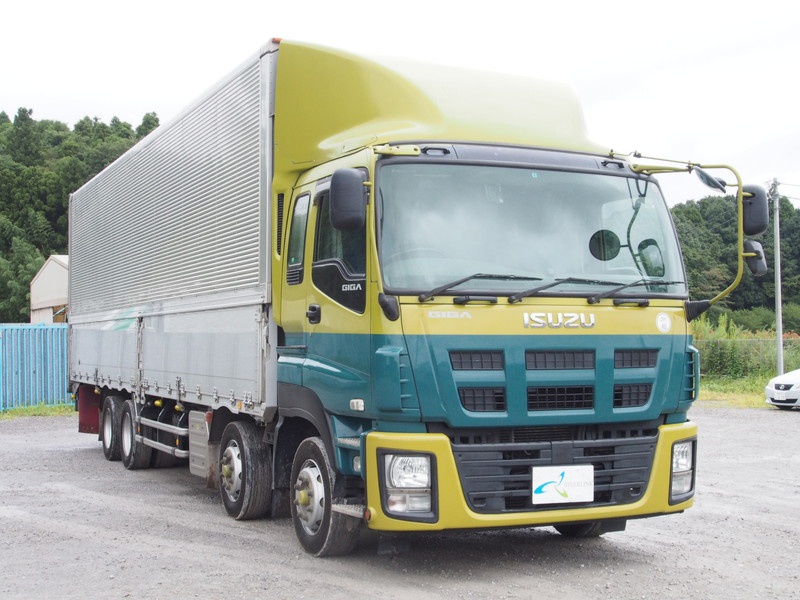 いすゞ ギガ ウイング車 大型 LKG-CYJ77A 年式 H23[写真04]