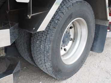 いすゞ フォワード ウイング車 中増t KL-FSD34P4 年式 H15 [写真49]