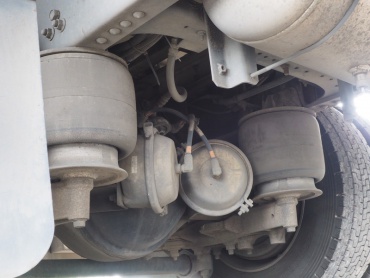 いすゞ フォワード ウイング車 中増t KL-FSD34P4 年式 H15 [写真45]