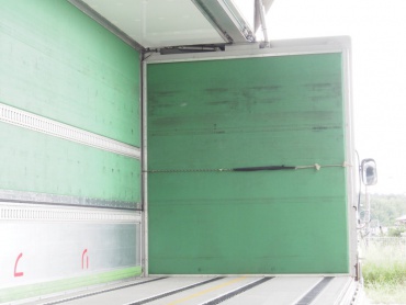 いすゞ ギガ ウイング車 大型 PKG-CYJ77W8 年式 H21 [写真24]