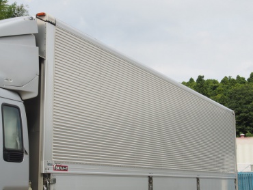 いすゞ ギガ ウイング車 大型 PKG-CYJ77W8 年式 H21 [写真16]