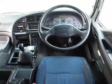 いすゞ ギガ ウイング車 大型 PKG-CYJ77W8 年式 H21 [写真38]