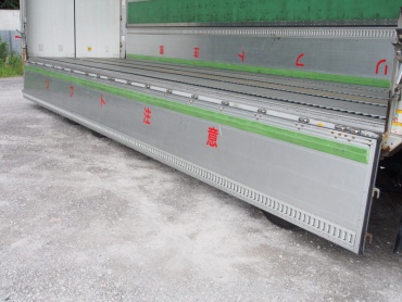 いすゞ ギガ ウイング車 大型 PKG-CYJ77W8 年式 H21 [写真12]