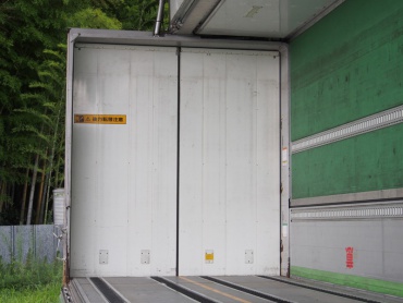 いすゞ ギガ ウイング車 大型 PKG-CYJ77W8 年式 H21 [写真25]