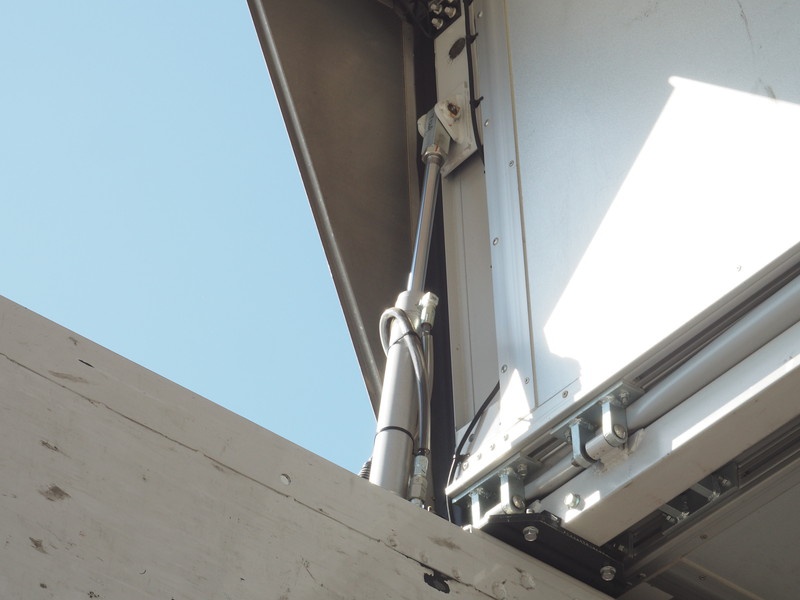 三菱ふそう スーパーグレート ウイング車 大型 LKG-FS54VZ 年式 H23[写真32]