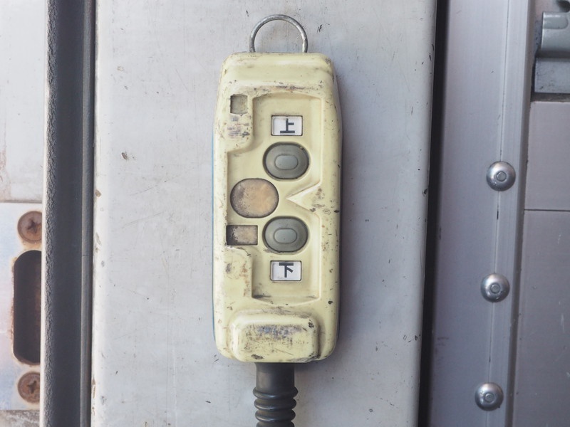 いすゞ フォワード ウイング車 中型 PDG-FRR34S2 年式 H20[写真32]