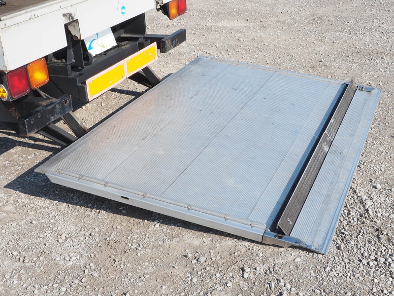 いすゞ フォワード ウイング車 中型 PDG-FRR34S2 年式 H20[写真30]