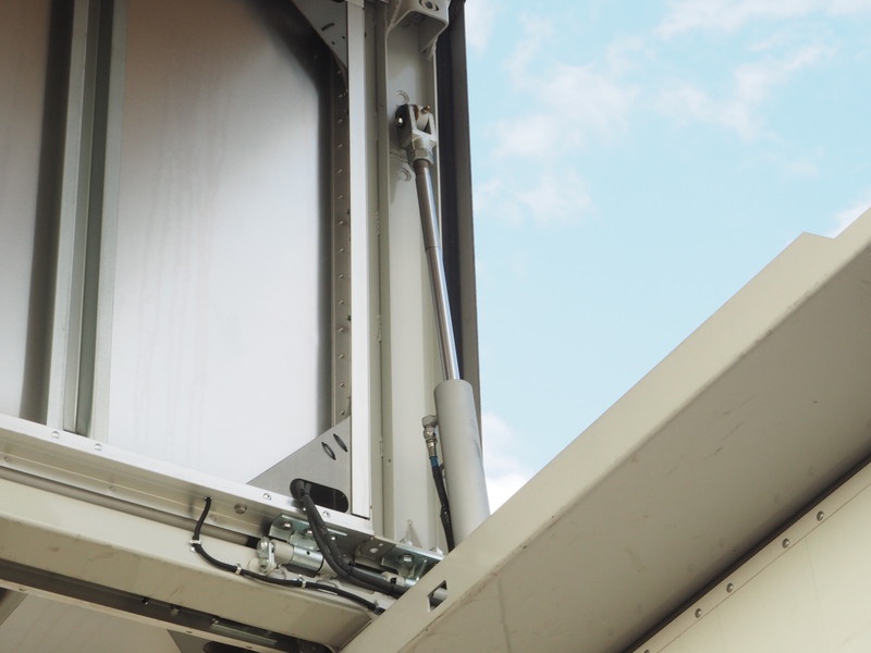 いすゞ ギガ ウイング車 大型 LKG-CYL77A 年式 H24[写真25]