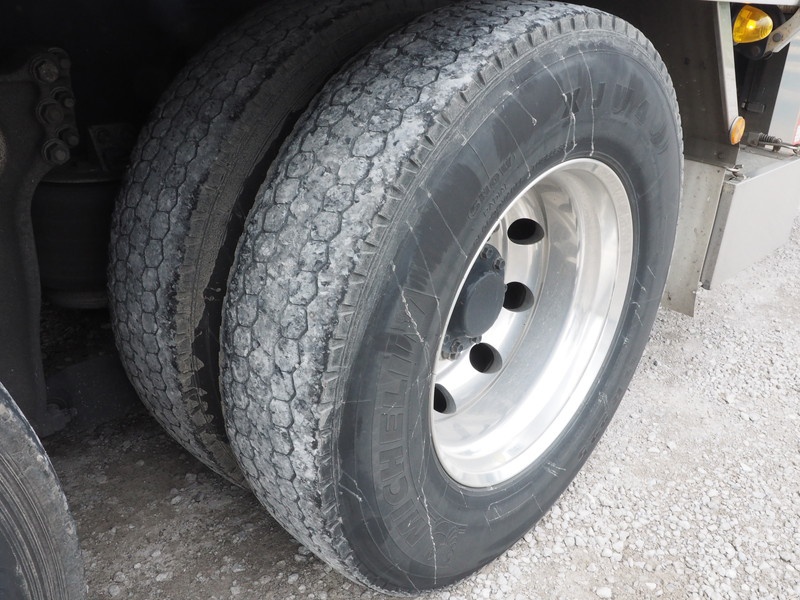 いすゞ ギガ ウイング車 大型 LKG-CYL77A 年式 H24[写真46]