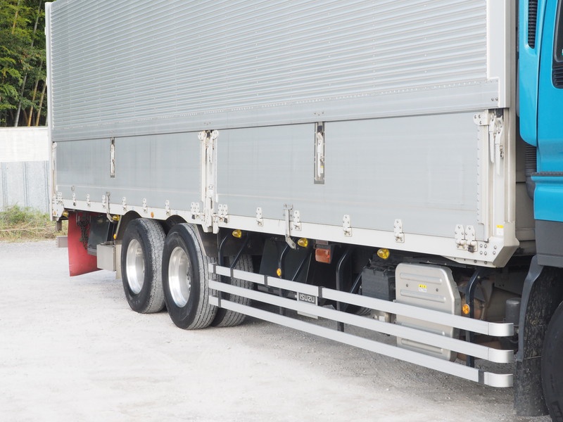 いすゞ ギガ ウイング車 大型 LKG-CYL77A 年式 H24[写真10]