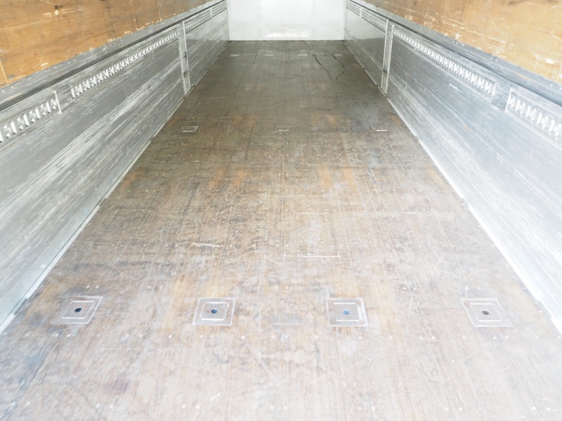 いすゞ ギガ ウイング車 大型 LKG-CYL77A 年式 H24[写真29]