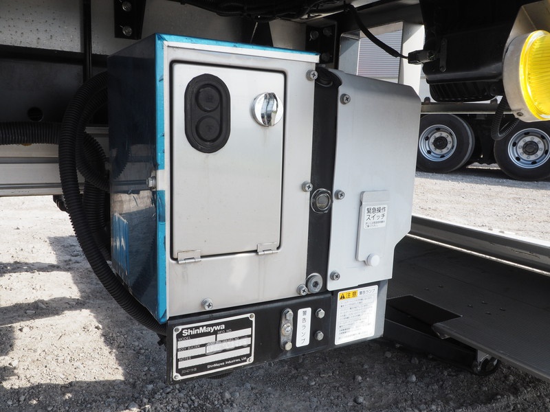 日野 レンジャープロ ウイング車 中型 TKG-FD9JLAG 年式 H28[写真38]