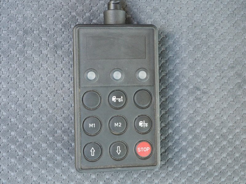 三菱ふそう スーパーグレート 平ボディ 大型 QKG-FS54VZ 年式 H24[写真31]