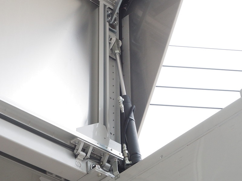 三菱ふそう スーパーグレート ウイング車 大型 QKG-FS54VZ 年式 H25[写真23]