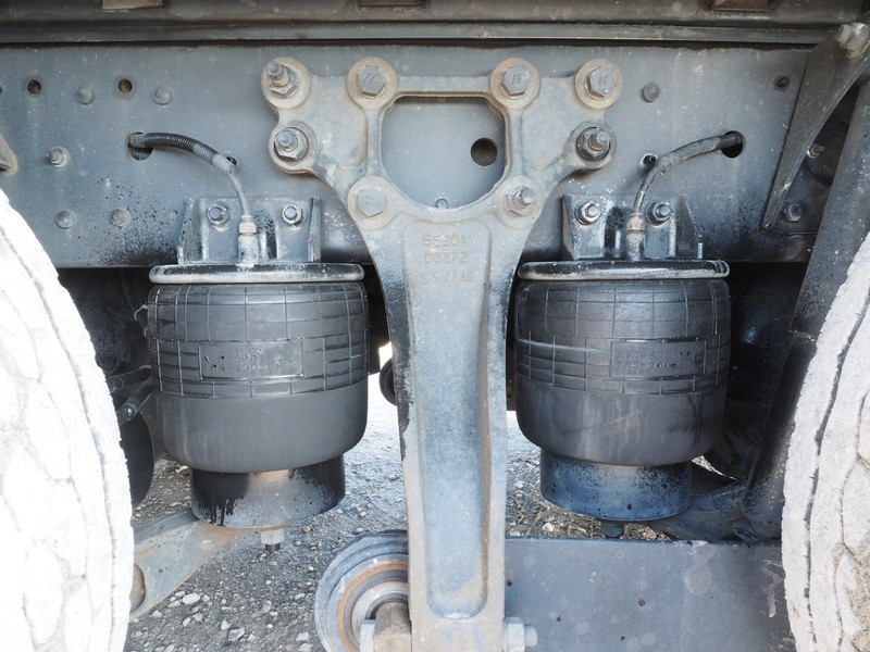 UDトラックス クオン ウイング車 大型 QKG-CG5ZA 年式 H25[写真43]