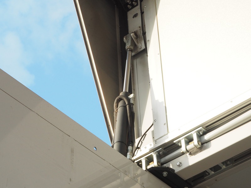 三菱ふそう スーパーグレート ウイング車 大型 QKG-FS54VZ 年式 H24[写真17]