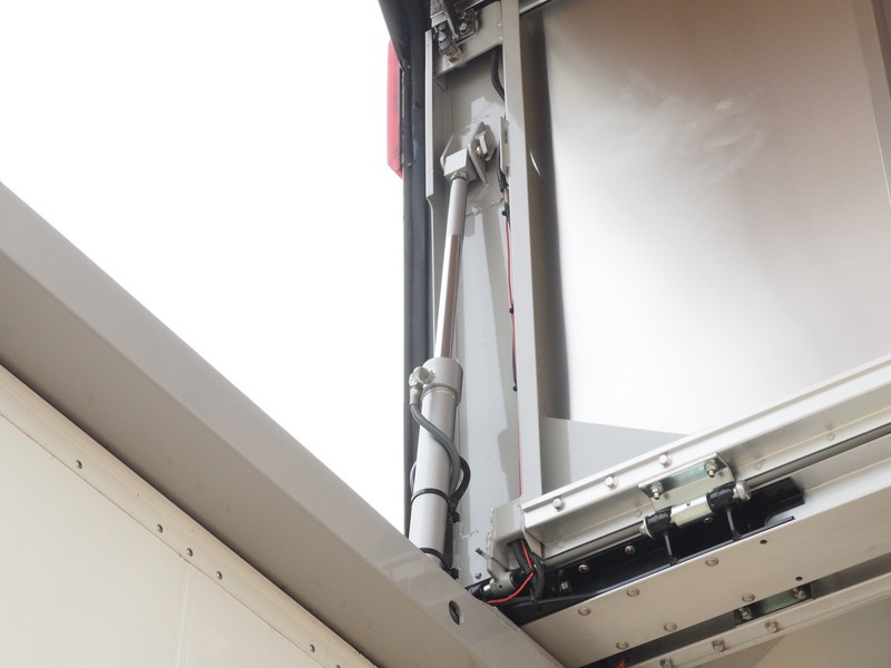 いすゞ フォワード ウイング車 中増t QKG-FTR34T2 年式 H28[写真17]