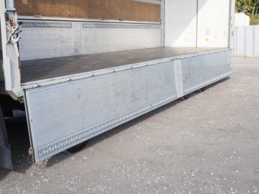 UDトラックス クオン ウイング車 大型 QKG-CG5ZA 年式 H25 [写真23]