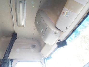 UDトラックス クオン ウイング車 大型 QKG-CG5ZA 年式 H25 [写真37]