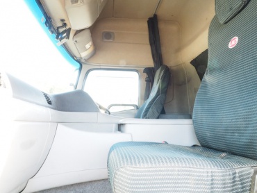 UDトラックス クオン ウイング車 大型 QKG-CG5ZA 年式 H25 [写真36]